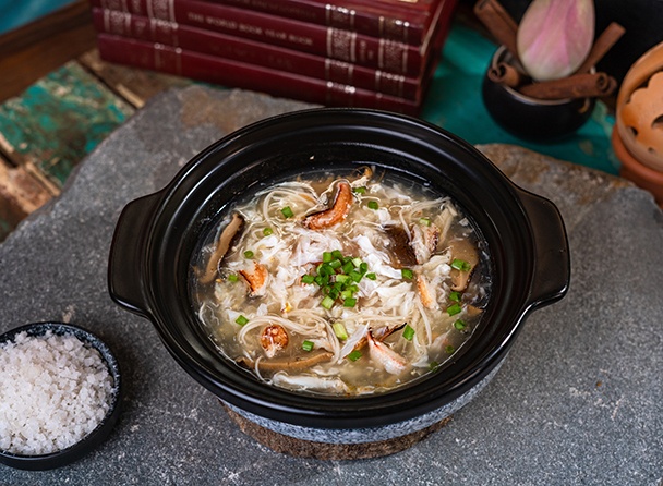 Crab Meat Soup with Vegetables