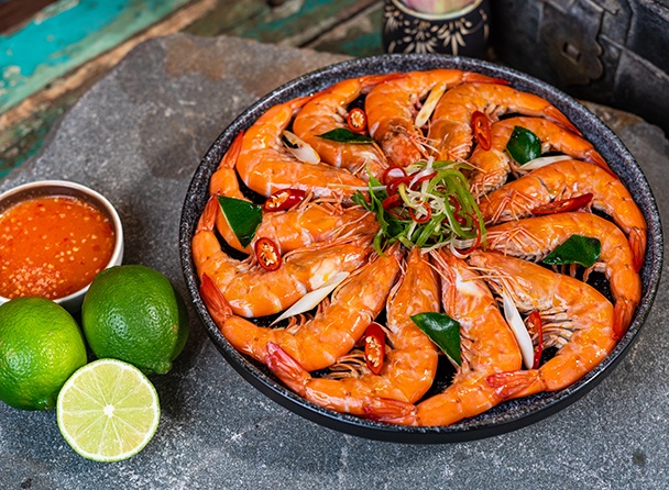 Steamed Prawn with Spicy Sauce