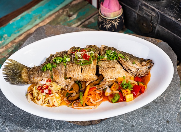 Veranda Three Color Whole Fish