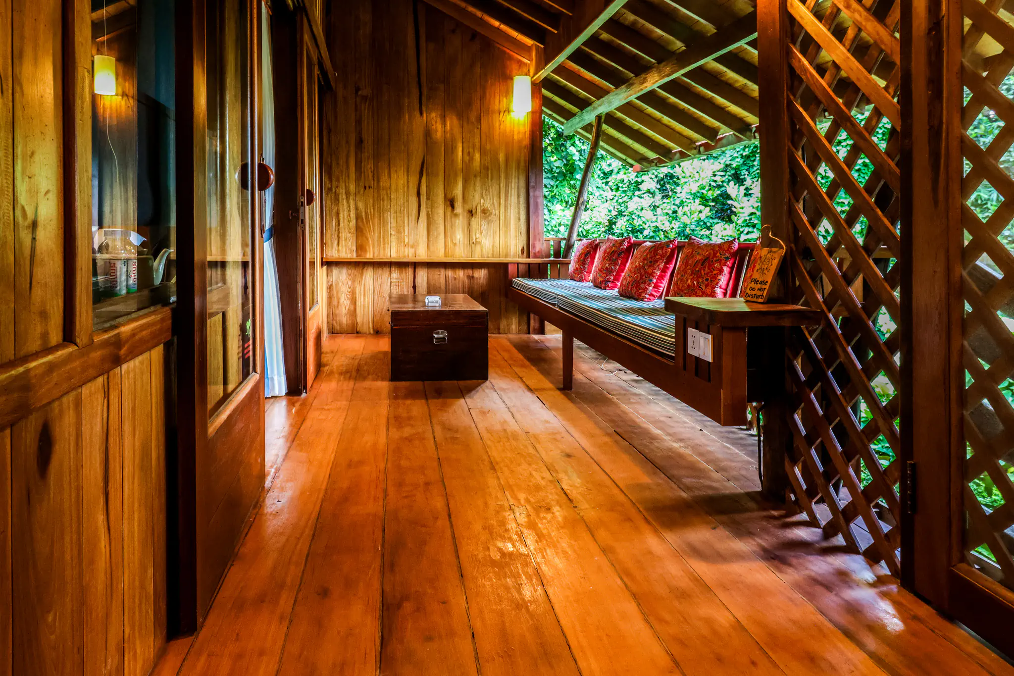 Suite Wooden Bungalow 8